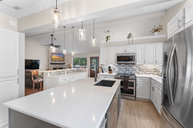 Building Photo - 267 E Rainbow Ridge Cir