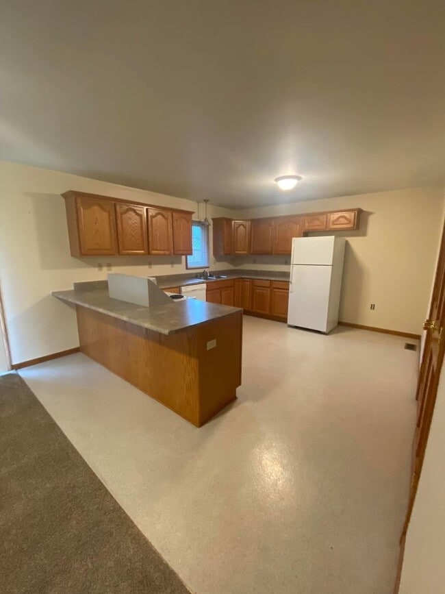 Building Photo - 14209 W Katriene Dr