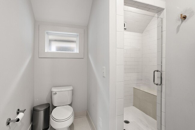 Building Photo - Stunning Gem in the heart of East Nashville!!