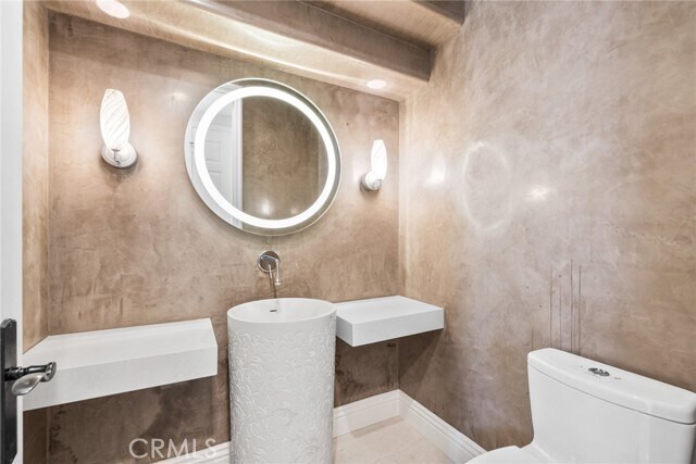 Building Photo - 1 Stone Pine Dr