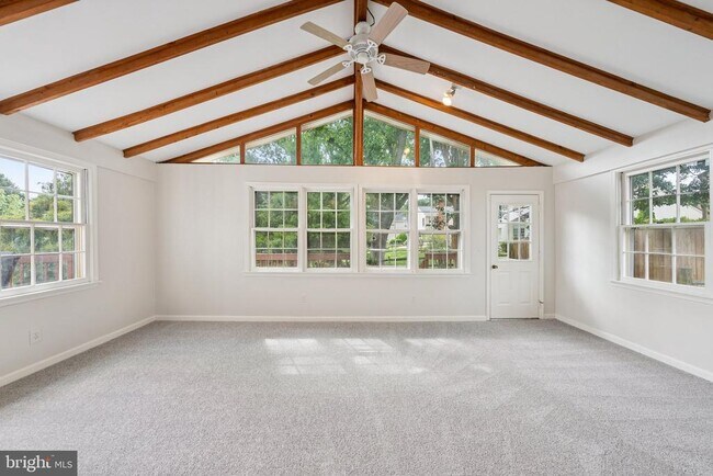 Building Photo - 6245 Windward Dr