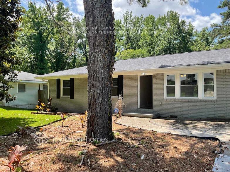 Primary Photo - 1833 Rollingwood Dr SE