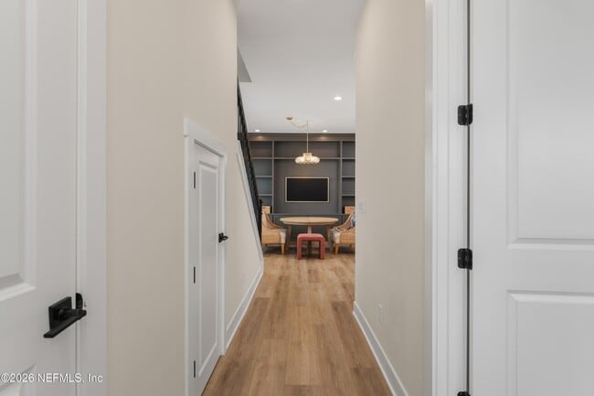 Building Photo - 16 Sewall Ln