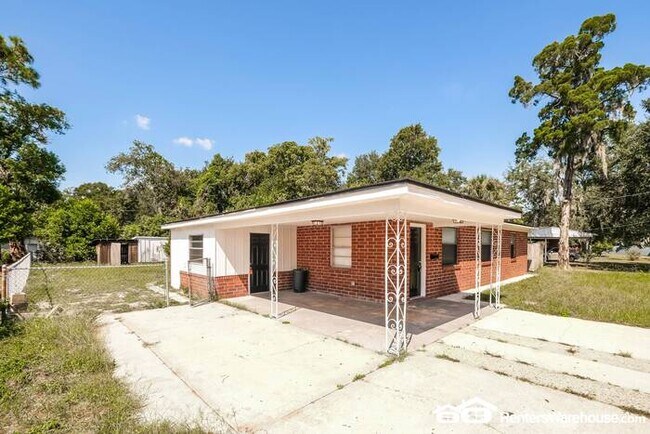 Building Photo - Gem of a home in Arlington