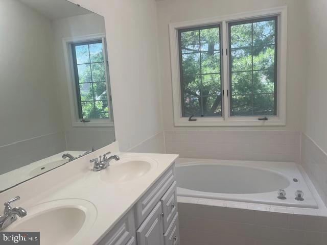 Building Photo - 2028 Madrillon Springs Ct