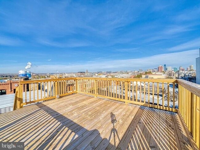 Building Photo - 1849 S Charles St