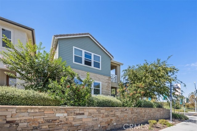 Building Photo - 395 Sawbuck