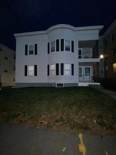 Building Photo - 356 Chandler St