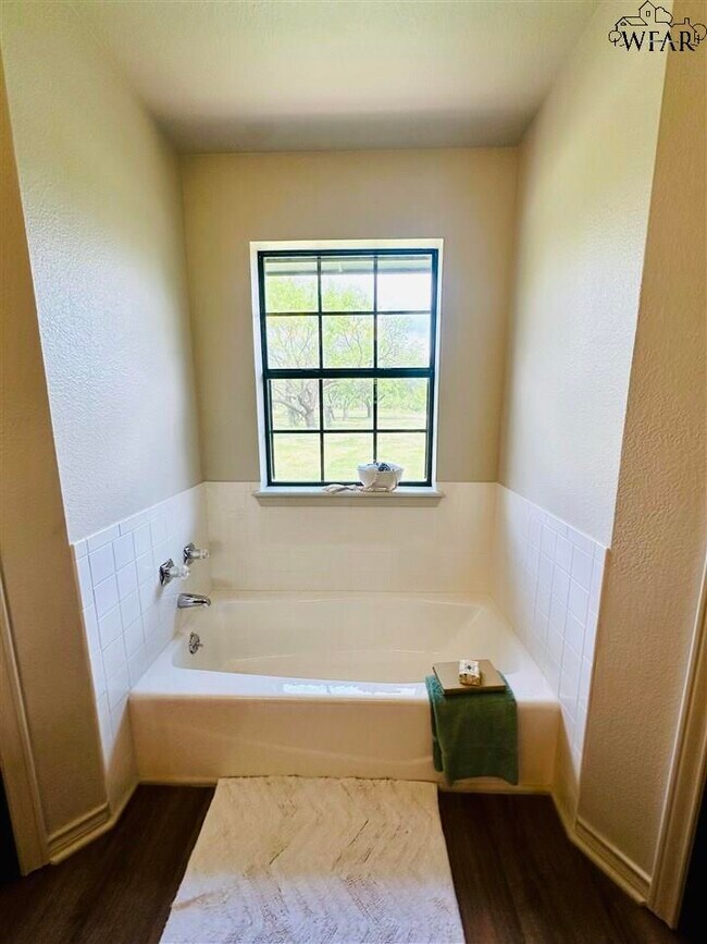 Building Photo - 153 Kinta Trail