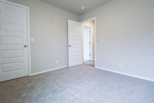 Building Photo - New Construction with Pond View! 4 Bed 2 Bath Broken Arrow