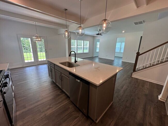 Building Photo - NEW CONSTRUCTION 4BD/2.5 Home in Stonebrid...