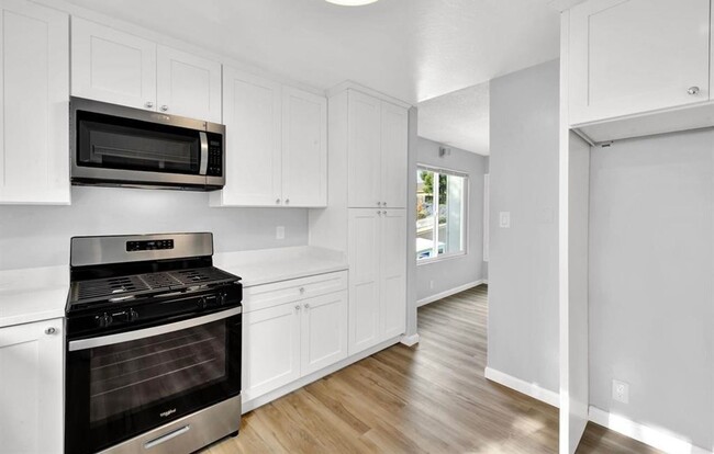 Building Photo - Gorgeous 2 Bed, 1 Bath Condo in Vallejo --...