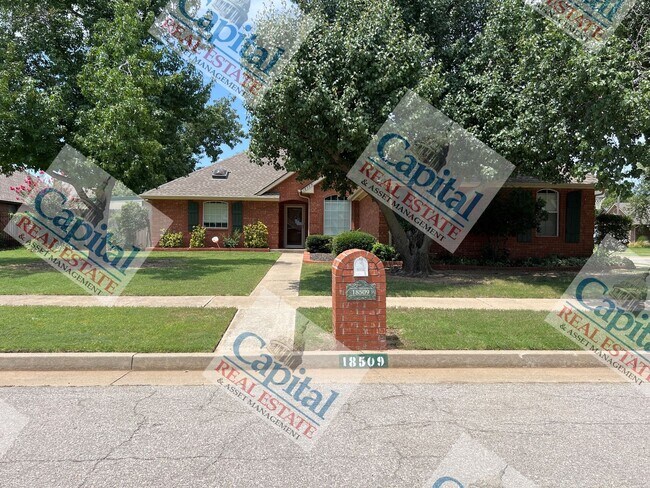 Primary Photo - Beautiful 3 Bedroom W/ Move In Special