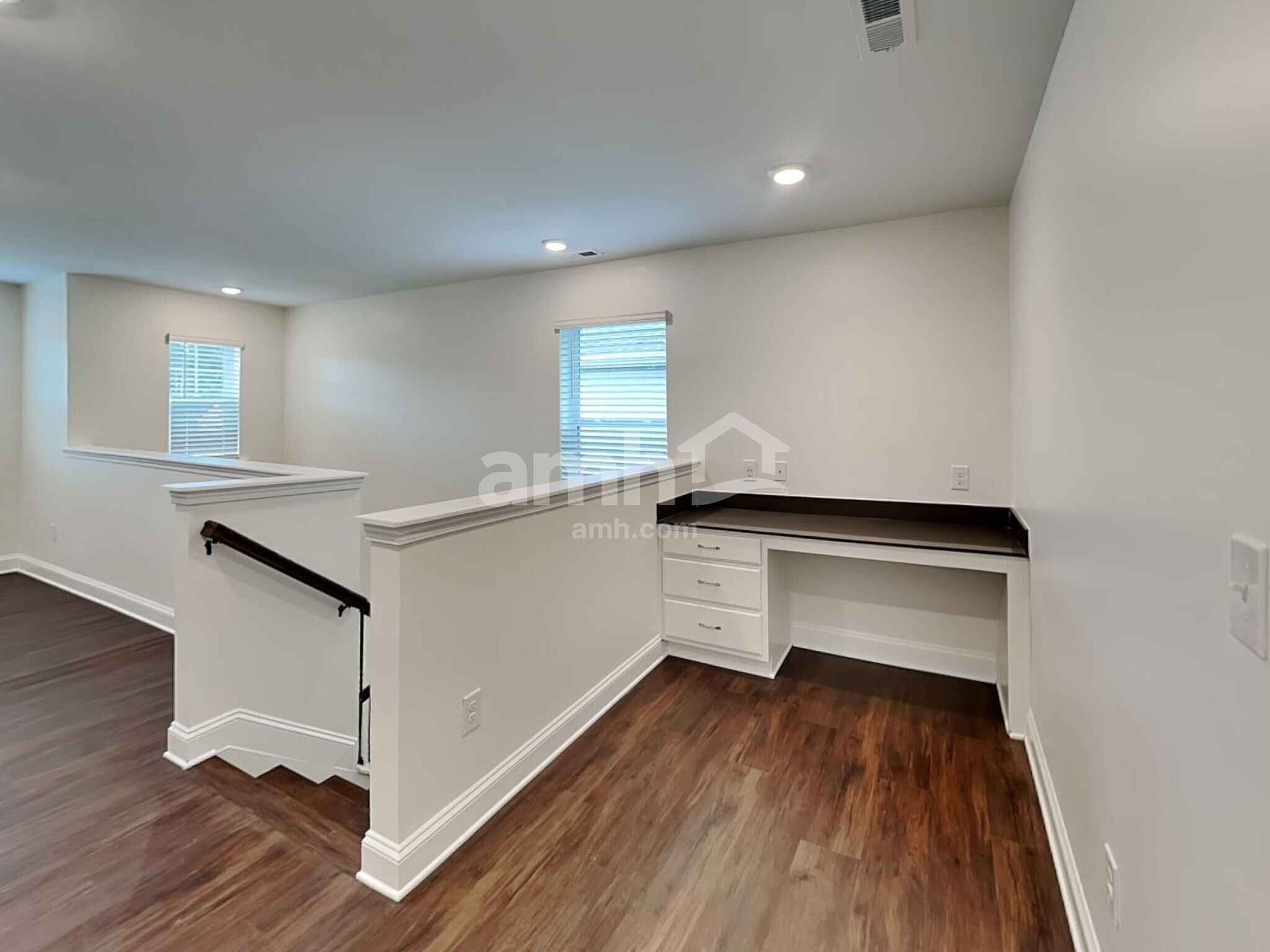 Building Photo - 7405 Garrett Ct