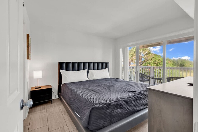 Building Photo - 511 S Ocean Blvd