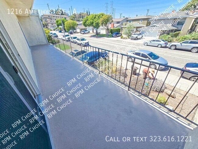 Building Photo - 1216 Amethyst St