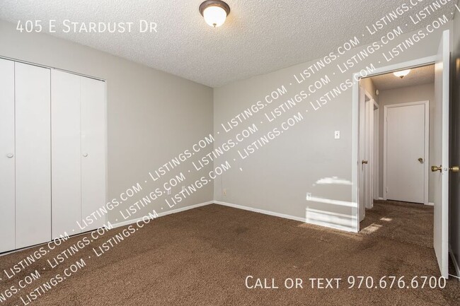 Building Photo - 405 E Stardust Dr