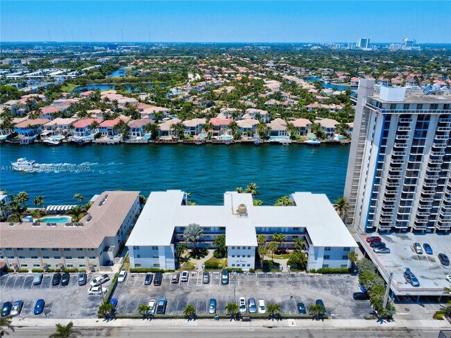 Building Photo - 2200 S Ocean Dr