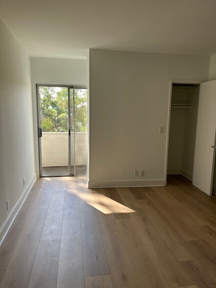 bedroom - 3949 Los Feliz Blvd