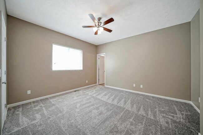 Building Photo - Home with newly finished basement!