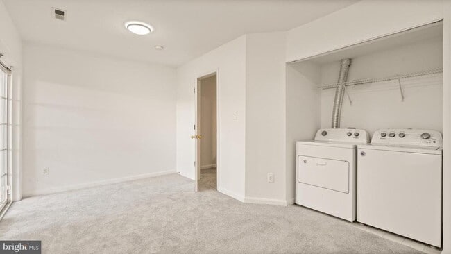 Building Photo - 21753 Ladyslipper Sq