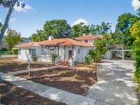 Building Photo - 737 19th Ave N