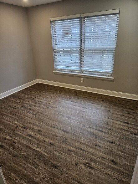 Building Photo - 65 County Rd