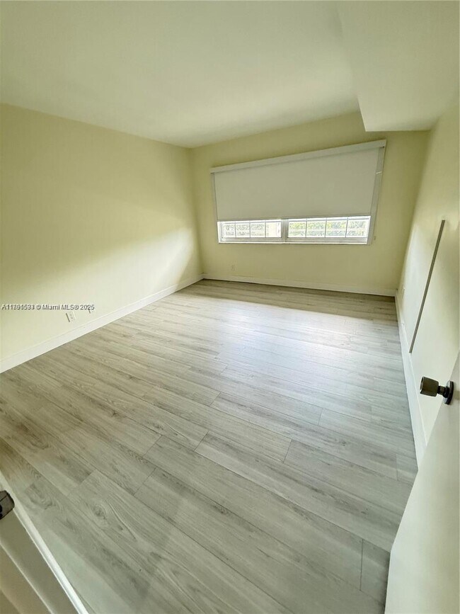 Building Photo - 804 Cypress Blvd