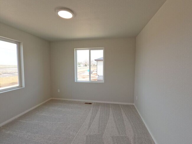 Building Photo - 2814 Barnstormer St