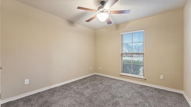 Building Photo - 3443 W Earnhardt Dr