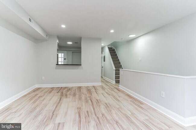 Building Photo - 1711 South St