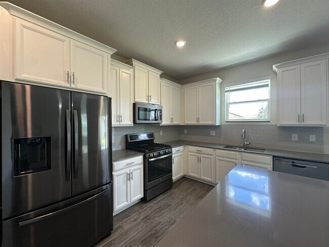 Building Photo - 1616 Oak Blossom Dr