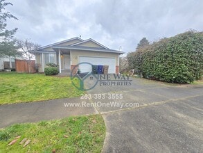 Building Photo - 1120 S 90th St Ct