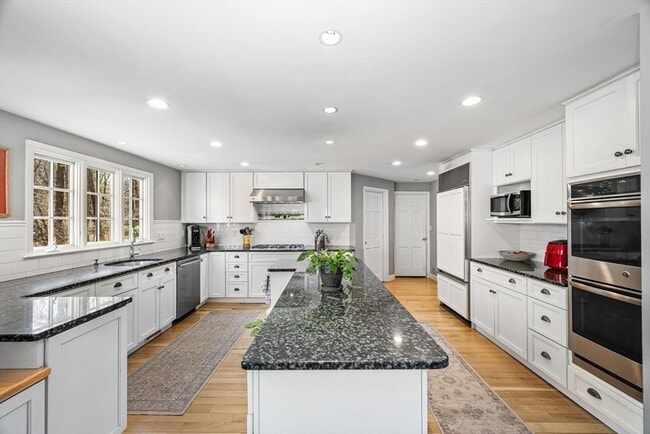 Building Photo - 71 Old Pickard Rd