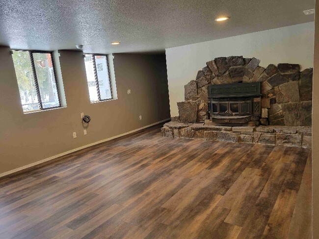 Building Photo - 55 Keenans Wy
