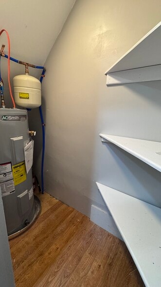 Building Photo - 8 W Abbott St