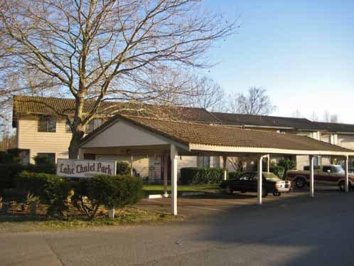 Building Photo - Lake Chalet