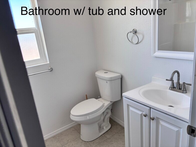 Building Photo - 6356 Morongo Rd