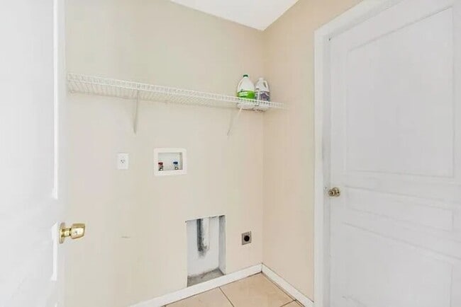 Building Photo - 3120 Stern Ct