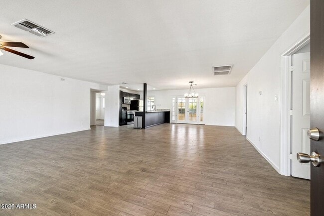 Building Photo - 4613 S Rita Ln