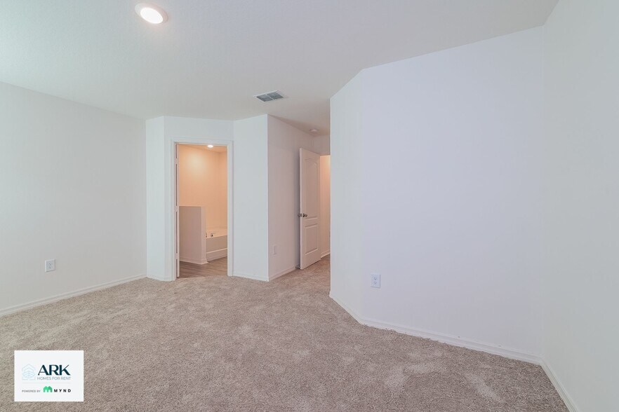 Building Photo - 217 Kensington View Blvd