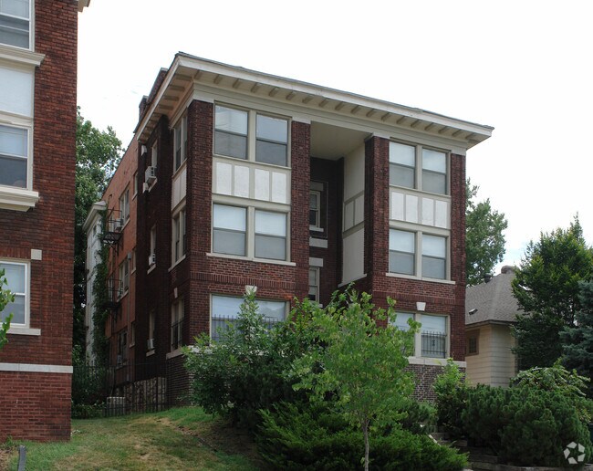Building Photo - Highland Apartments/AC Equity, LLC
