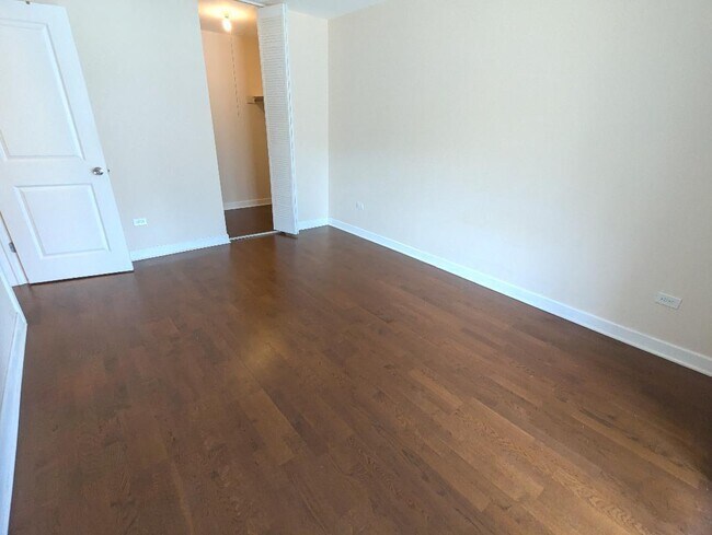 Building Photo - 6174 Knoll Ln Ct