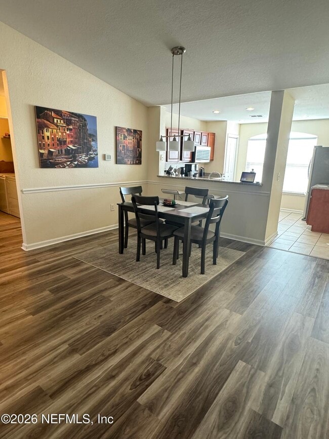 Building Photo - 10200 Belle Rive Blvd