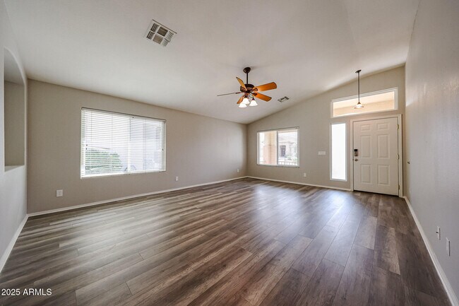 Building Photo - 3840 E Campbell Ave