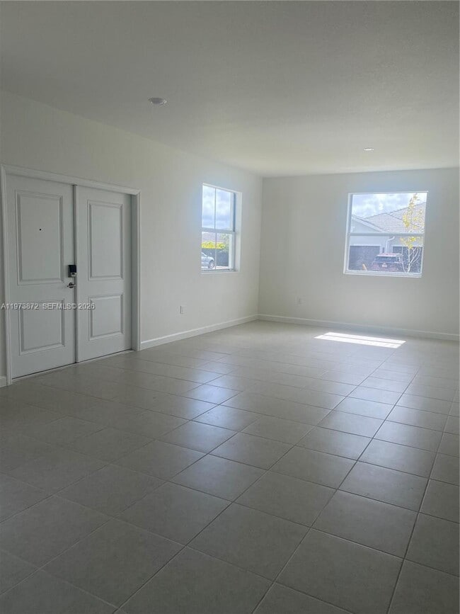 Building Photo - 27559 SW 159th Pl