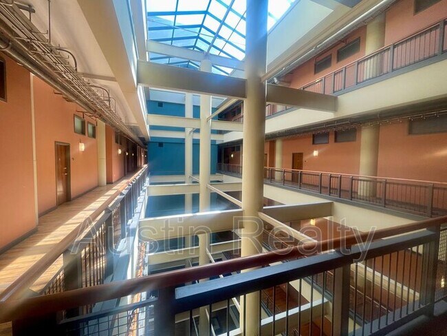 Building Photo - 1520 Washington Ave