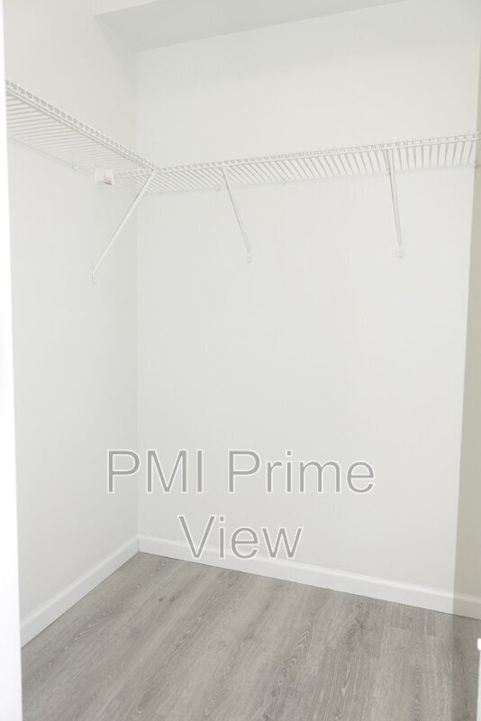 Building Photo - 11040 SW 196th St