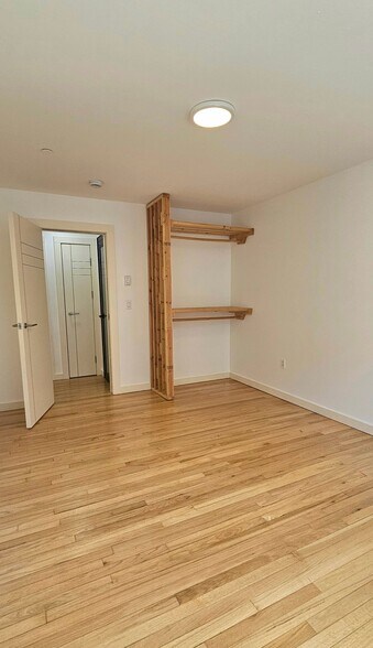 Building Photo - 35 Springside Ave