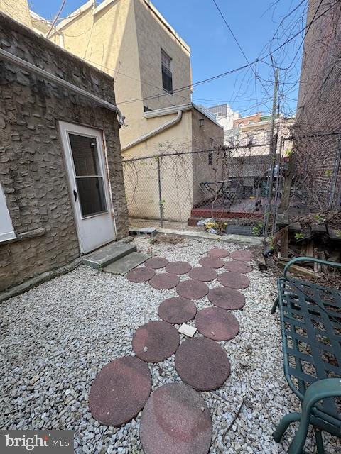 Building Photo - 923 N 28th St